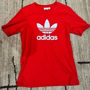 Adidas T-shirt